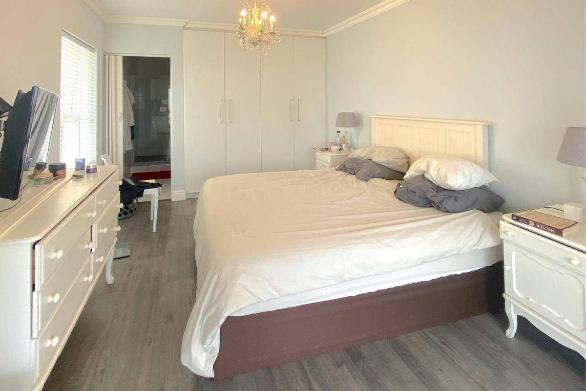 Apartment Rental Monthly In Port Elizabeth - Photo 4