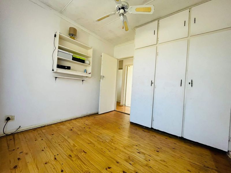 House For Sale In East London - Photo 7