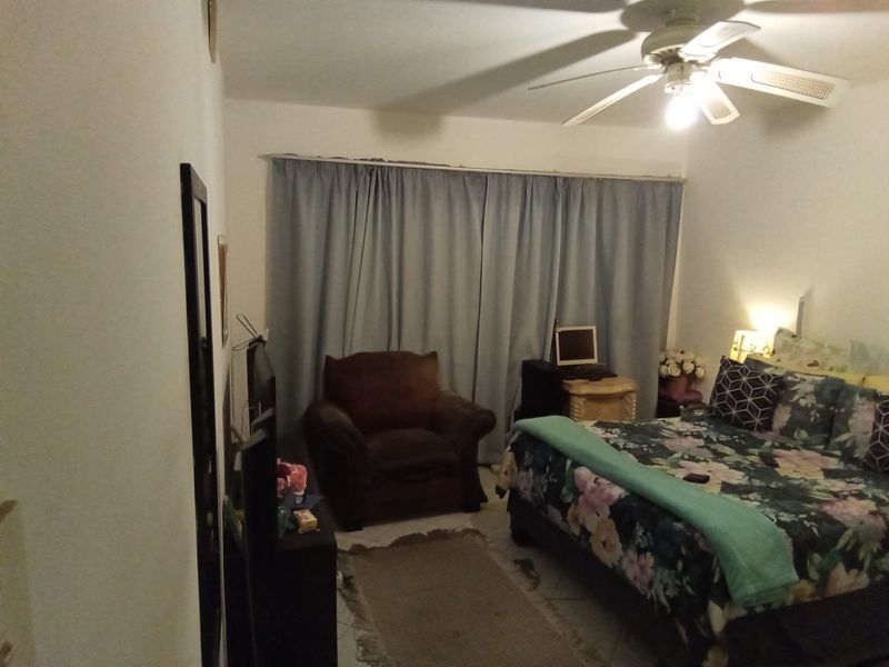 Apartment For Sale In Port Elizabeth - Photo 7