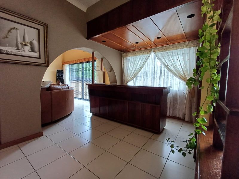 House For Sale In Germiston - Photo 6