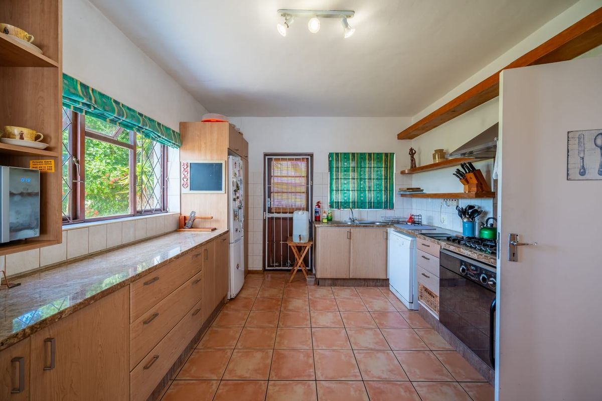 House Rental Monthly In St Francis Bay - Photo 4