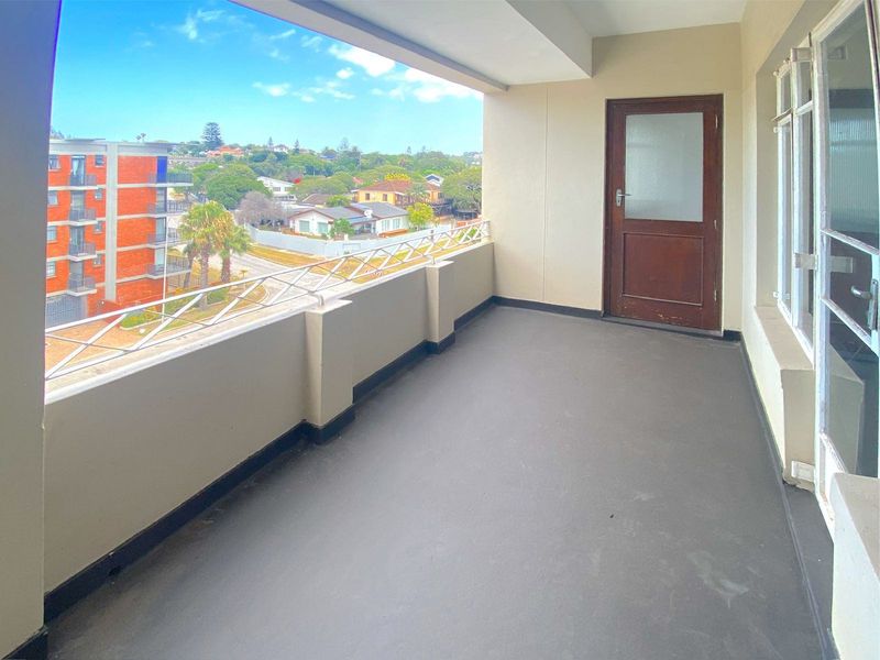 Apartment Rental Monthly In Port Elizabeth - Photo 8