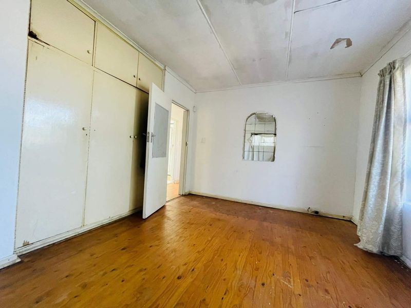 House For Sale In East London - Photo 7