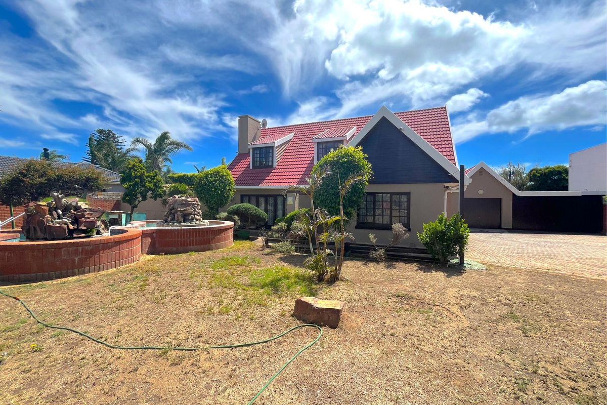 House Pending Sale In Port Elizabeth - Photo 2