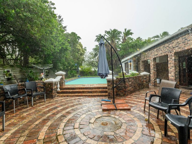 House For Sale In Port Elizabeth - Photo 4