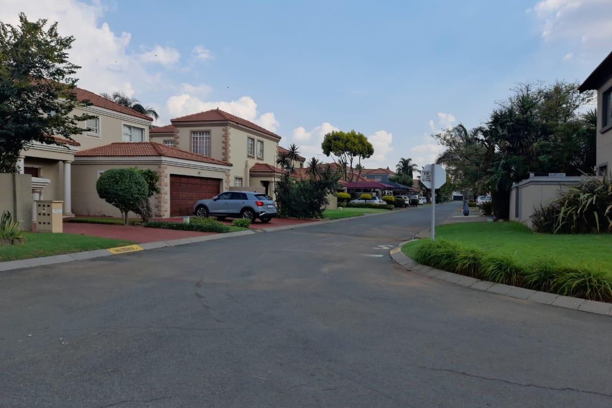 Cluster For Sale In Brakpan - Photo 3