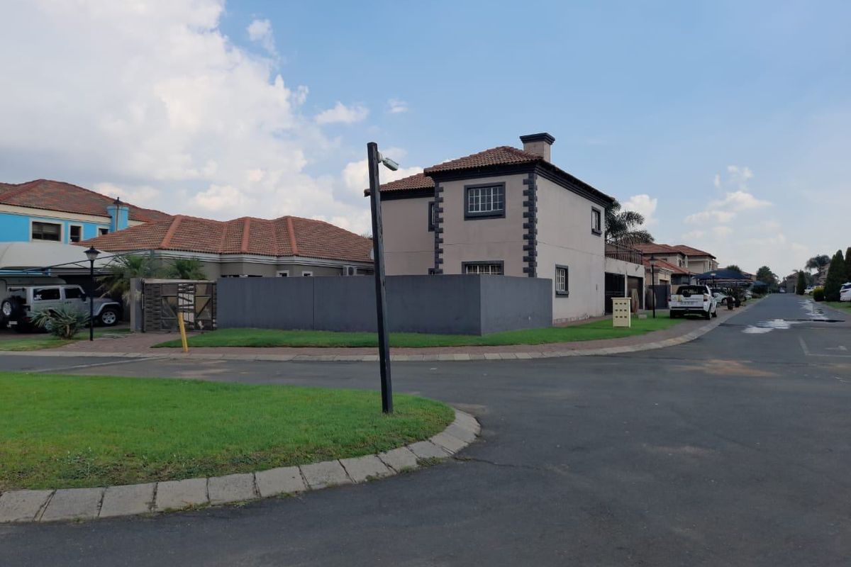 Cluster For Sale In Brakpan - Photo 5
