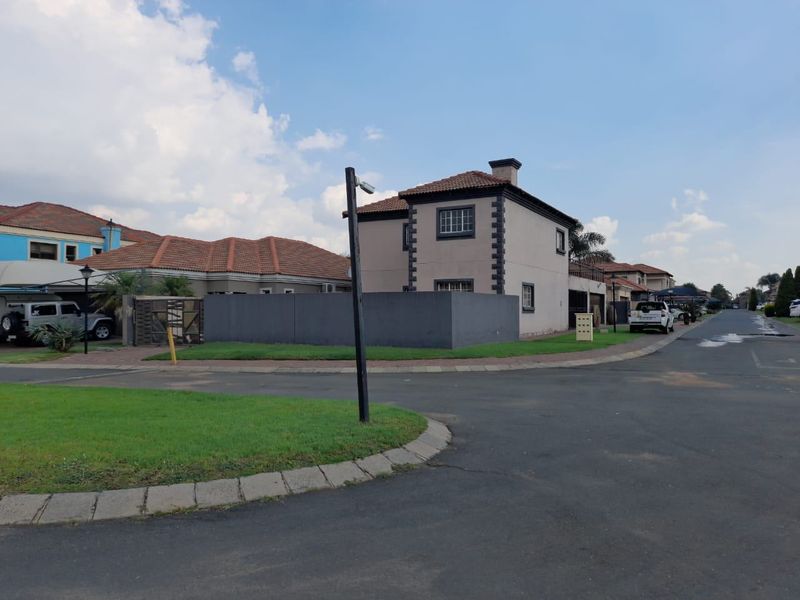 Cluster For Sale In Brakpan - Photo 5
