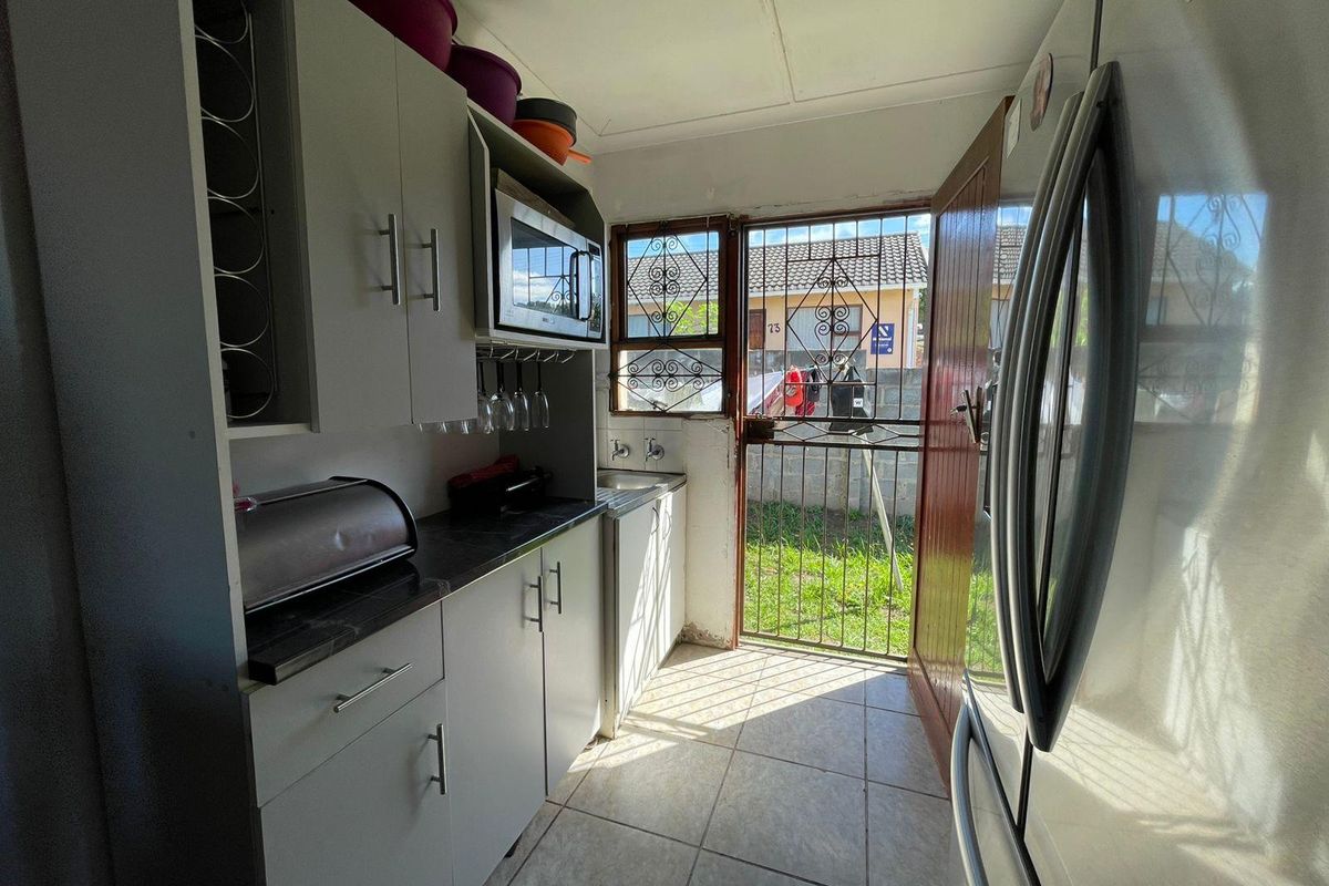 House For Sale In East London - Photo 4