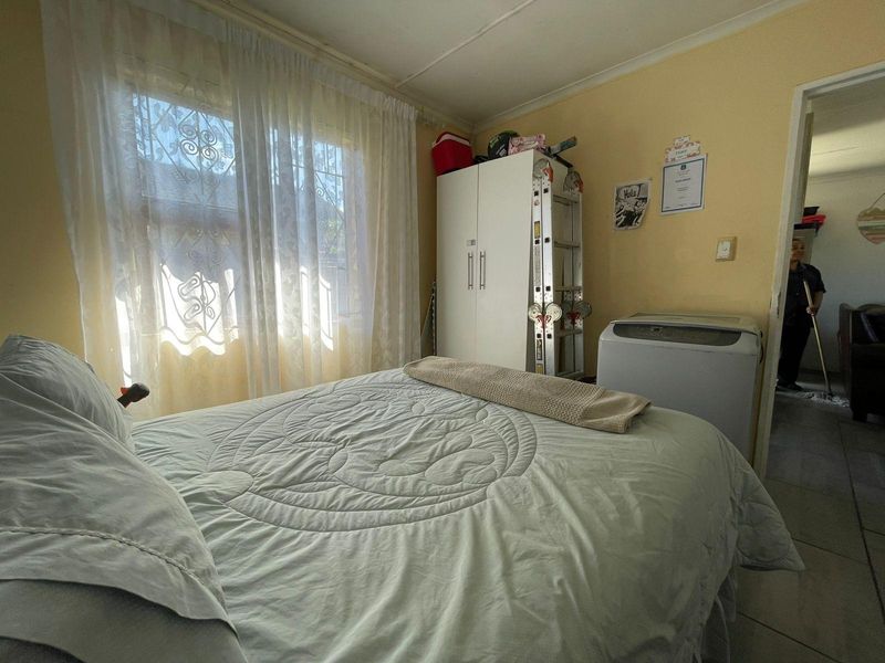 House For Sale In East London - Photo 8