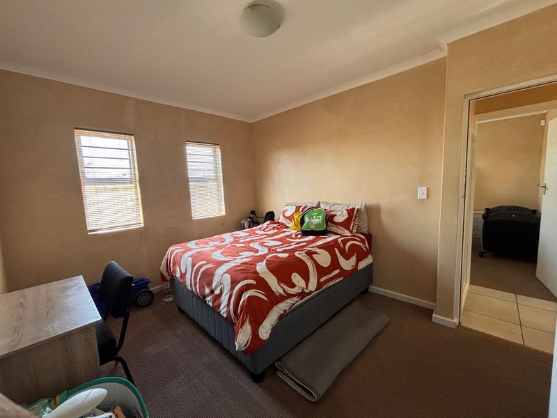 Townhouse For Sale In Port Elizabeth - Photo 7