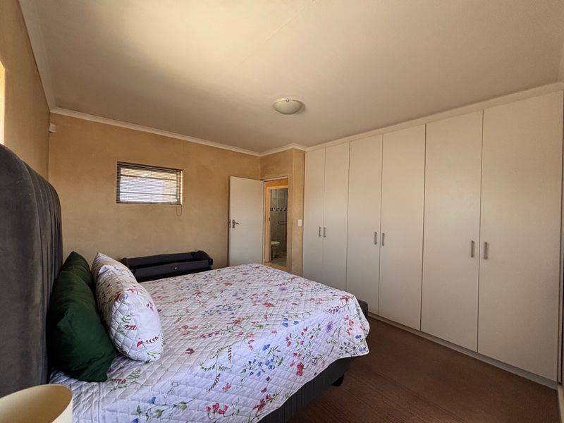 Townhouse For Sale In Port Elizabeth - Photo 10