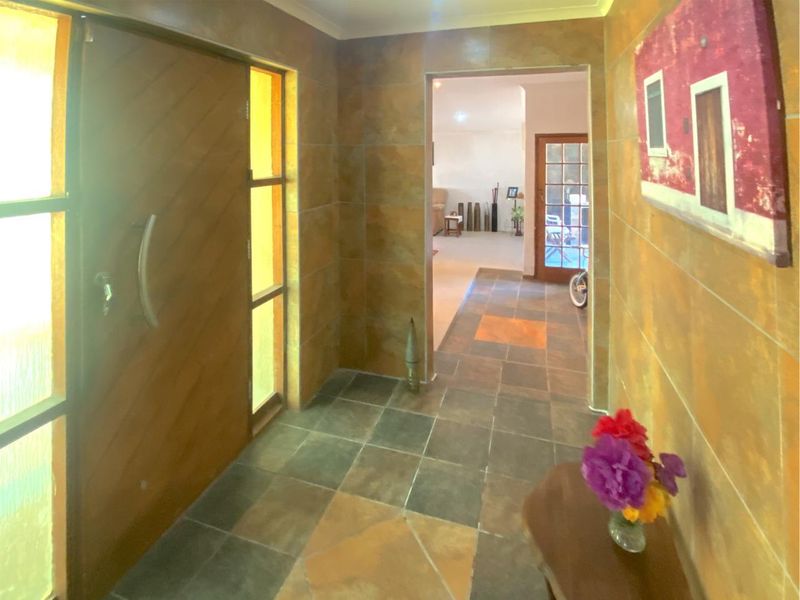 House Sold In Port Elizabeth - Photo 4