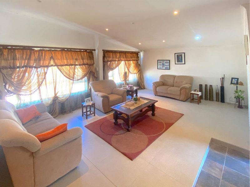 House Sold In Port Elizabeth - Photo 5