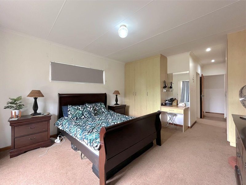 House For Sale In Port Elizabeth - Photo 10