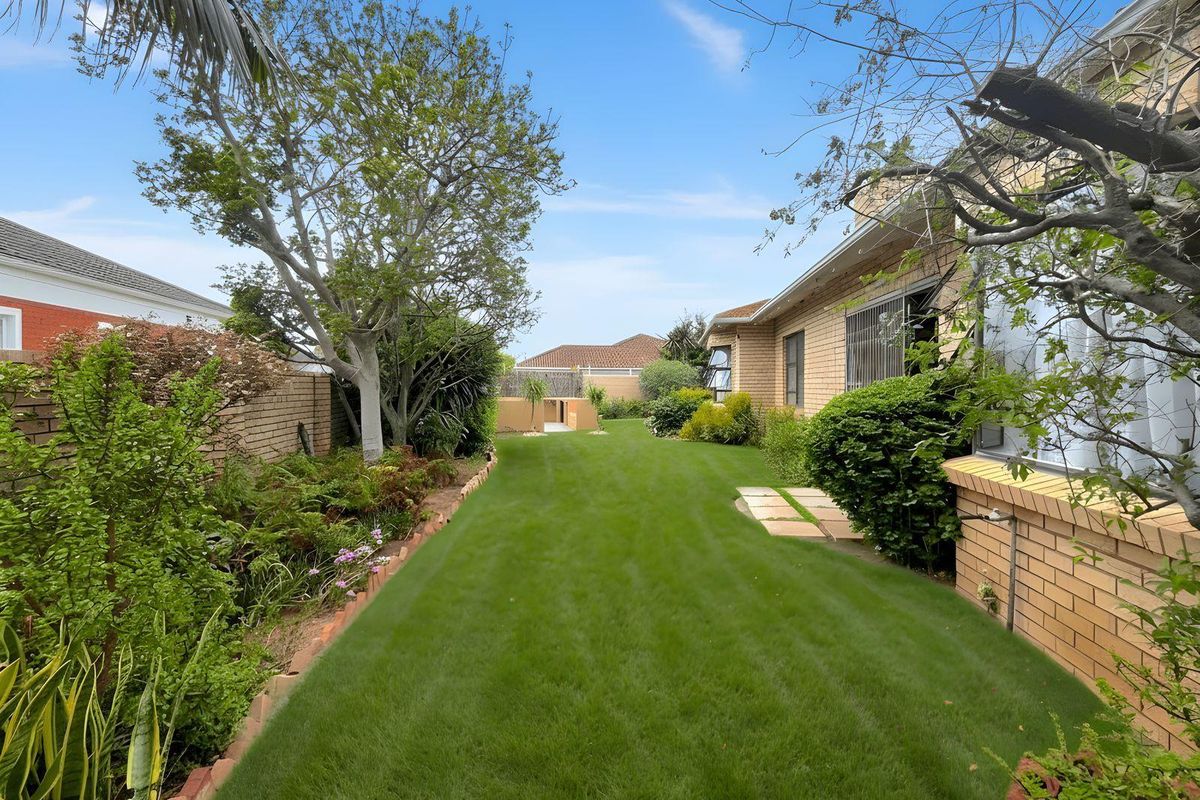 House For Sale In Port Elizabeth - Photo 2