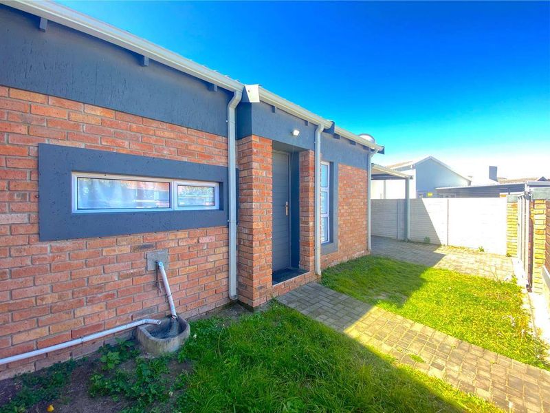 House Rental Monthly In Port Elizabeth - Photo 3