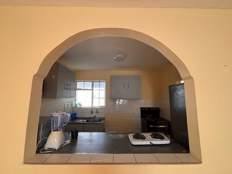 Apartment For Sale In Port Elizabeth - Photo 8