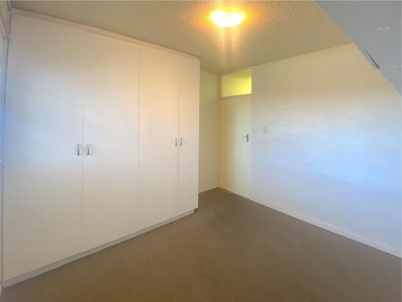 Apartment For Sale In Port Elizabeth - Photo 8