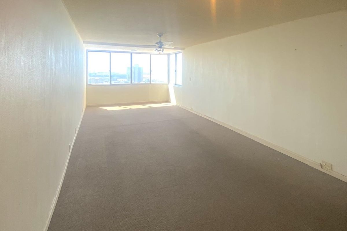 Apartment For Sale In Port Elizabeth - Photo 4