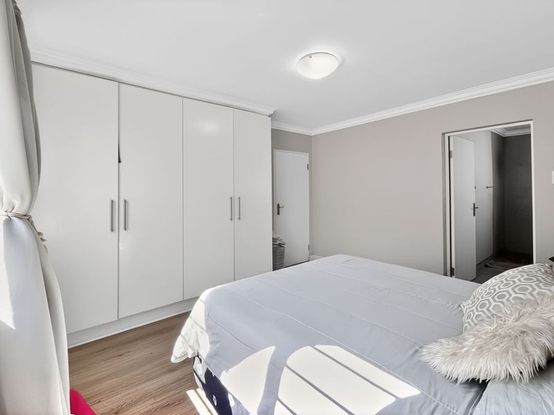 House For Sale In Port Elizabeth - Photo 7