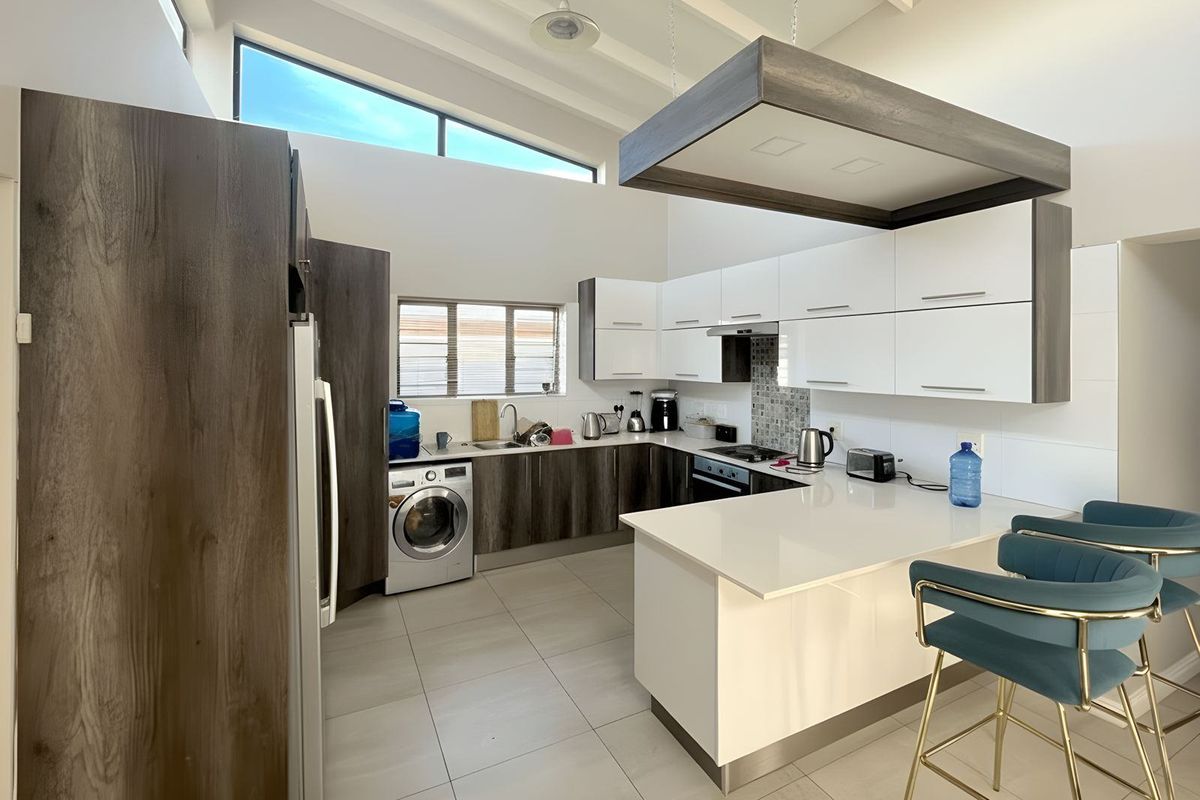 House For Sale In Port Elizabeth - Photo 4