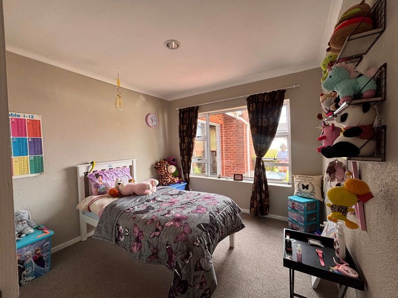 Townhouse For Sale In Port Elizabeth - Photo 10