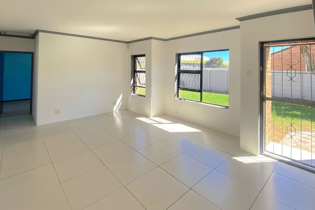 House Pending Sale In Port Elizabeth - Photo 5