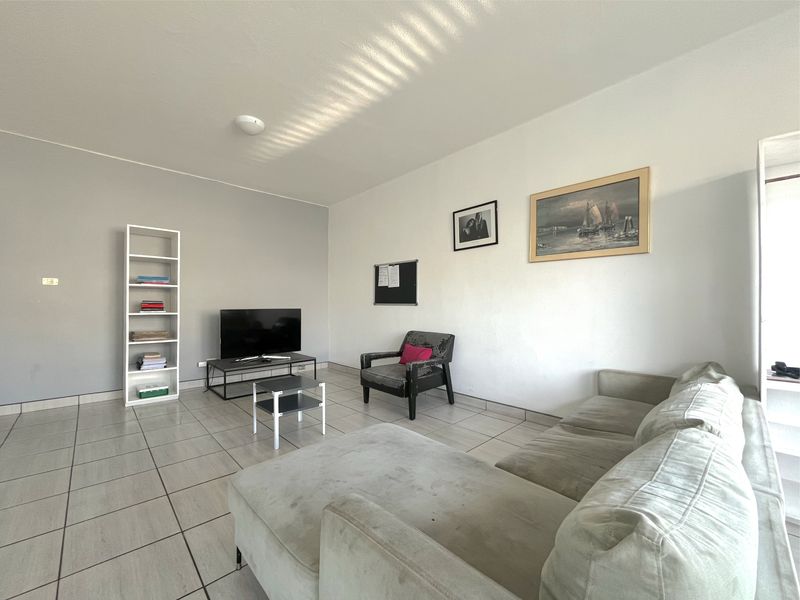 Apartment For Sale In Port Elizabeth - Photo 8