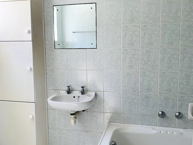 House Rental Monthly In East London - Photo 7