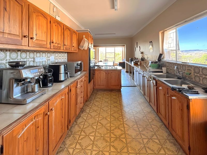 House For Sale In Port Elizabeth - Photo 8