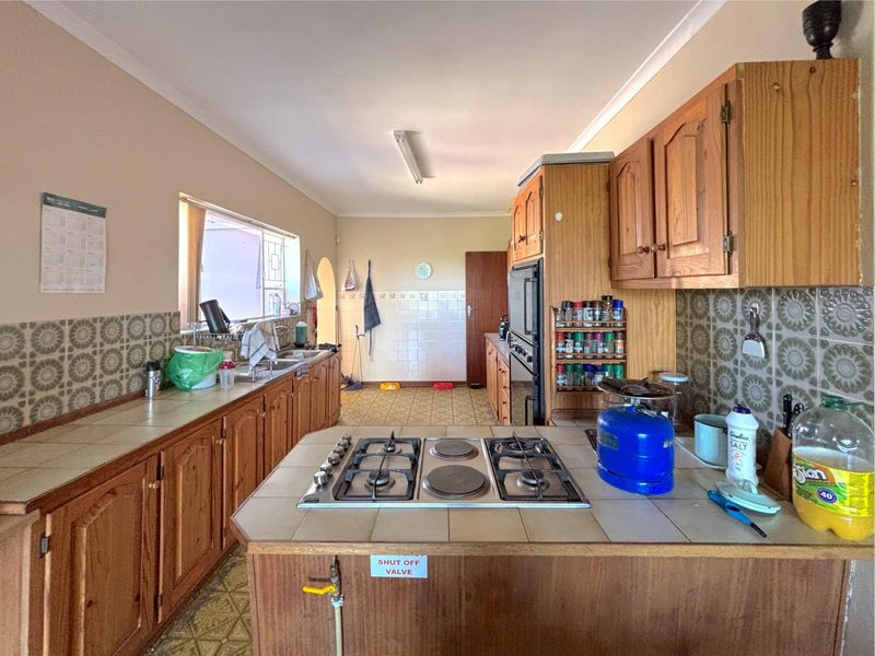 House For Sale In Port Elizabeth - Photo 7