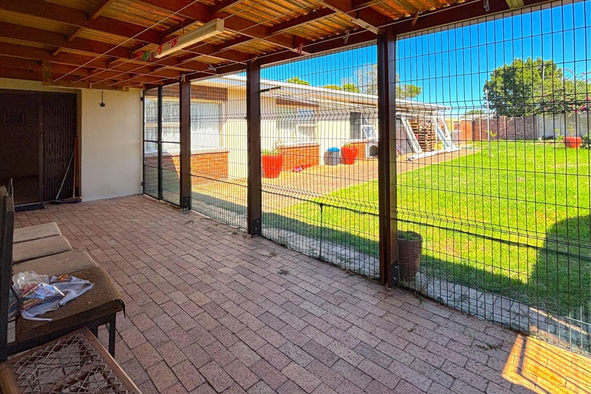 House For Sale In Port Elizabeth - Photo 4