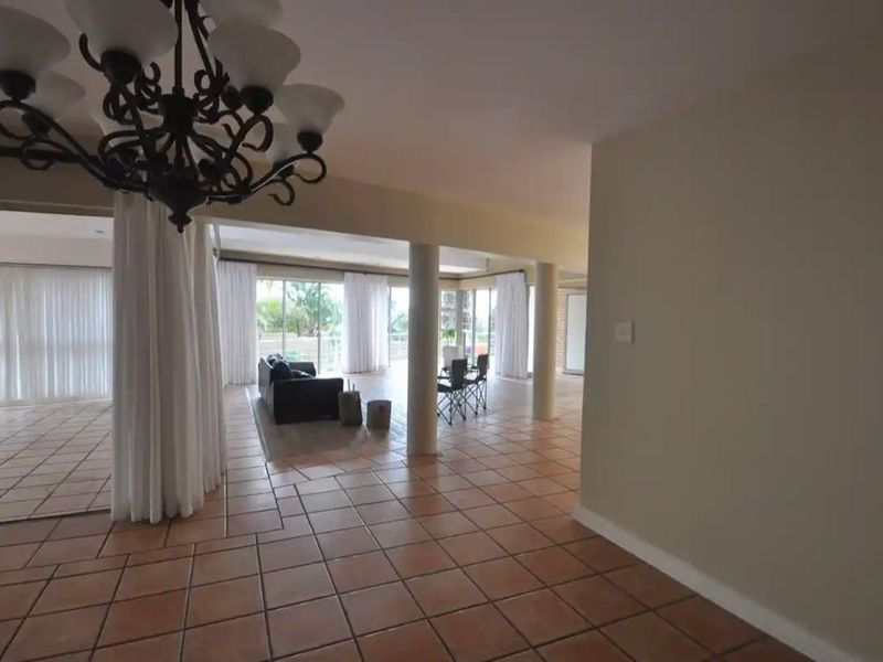 House For Sale In East London - Photo 4