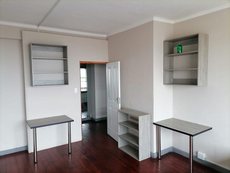 Apartment For Sale In East London - Photo 7