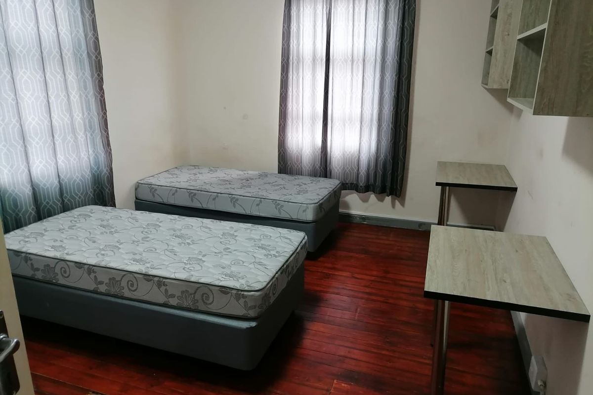 Apartment For Sale In East London - Photo 4