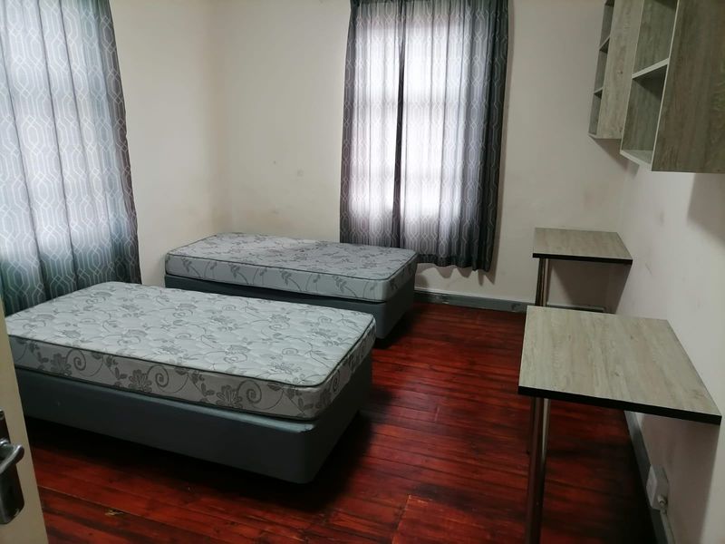 Apartment For Sale In East London - Photo 4