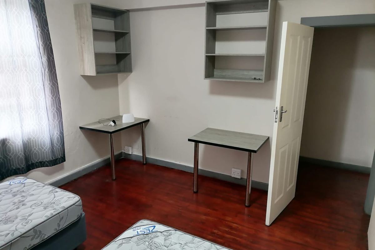 Apartment For Sale In East London - Photo 2