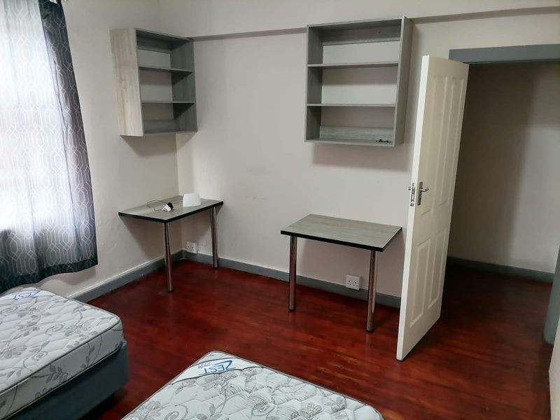 Apartment For Sale In East London - Photo 2