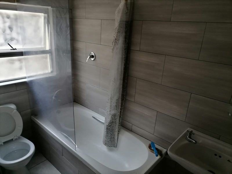 Apartment For Sale In East London - Photo 9