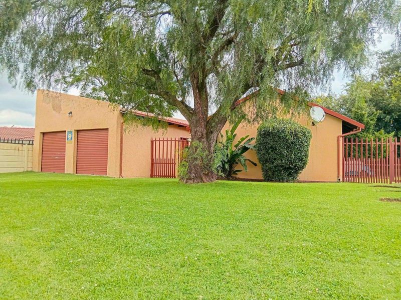 House For Sale In Brakpan - Photo 10