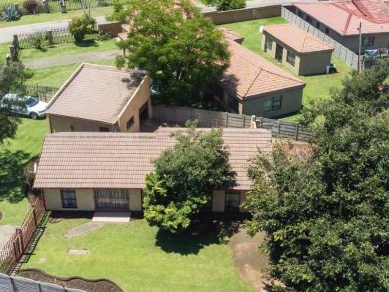 House For Sale In Brakpan - Photo 3