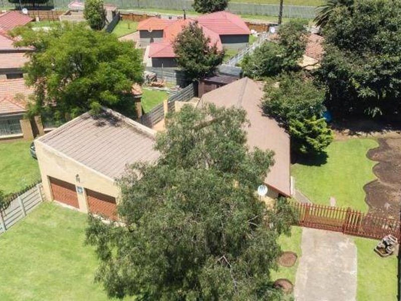 House For Sale In Brakpan - Photo 1