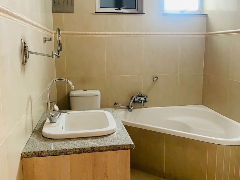 Apartment For Sale In East London - Photo 5