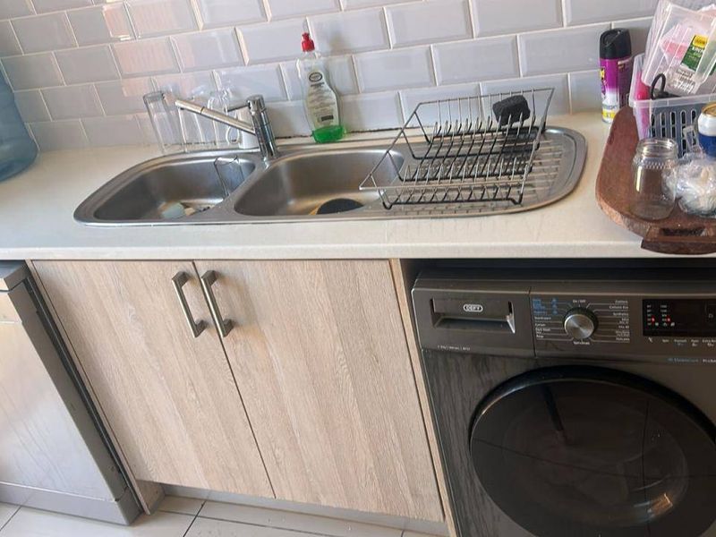 Townhouse Rental Monthly In Port Elizabeth - Photo 10