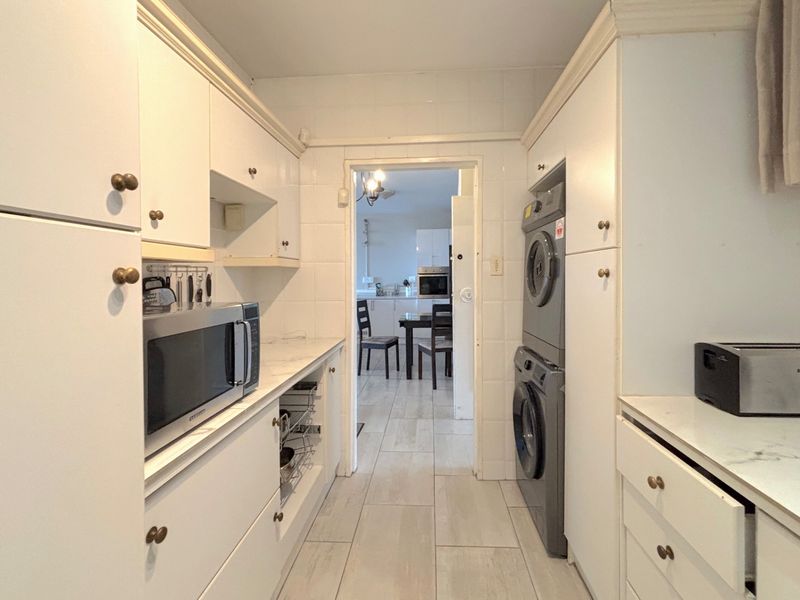 Apartment For Sale In Port Elizabeth - Photo 4