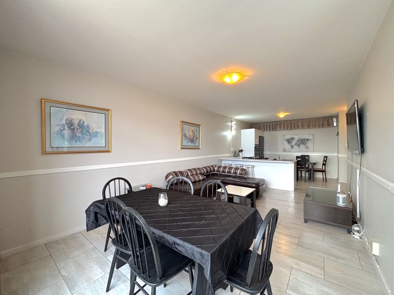 Apartment For Sale In Port Elizabeth - Photo 9