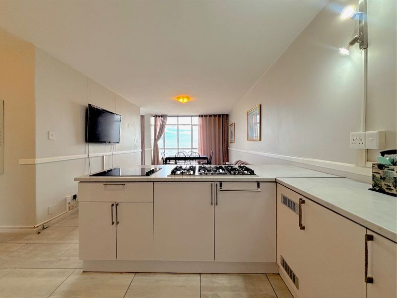 Apartment For Sale In Port Elizabeth - Photo 7