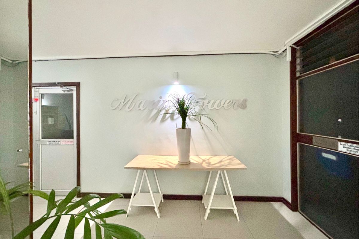 Apartment For Sale In Port Elizabeth - Photo 2