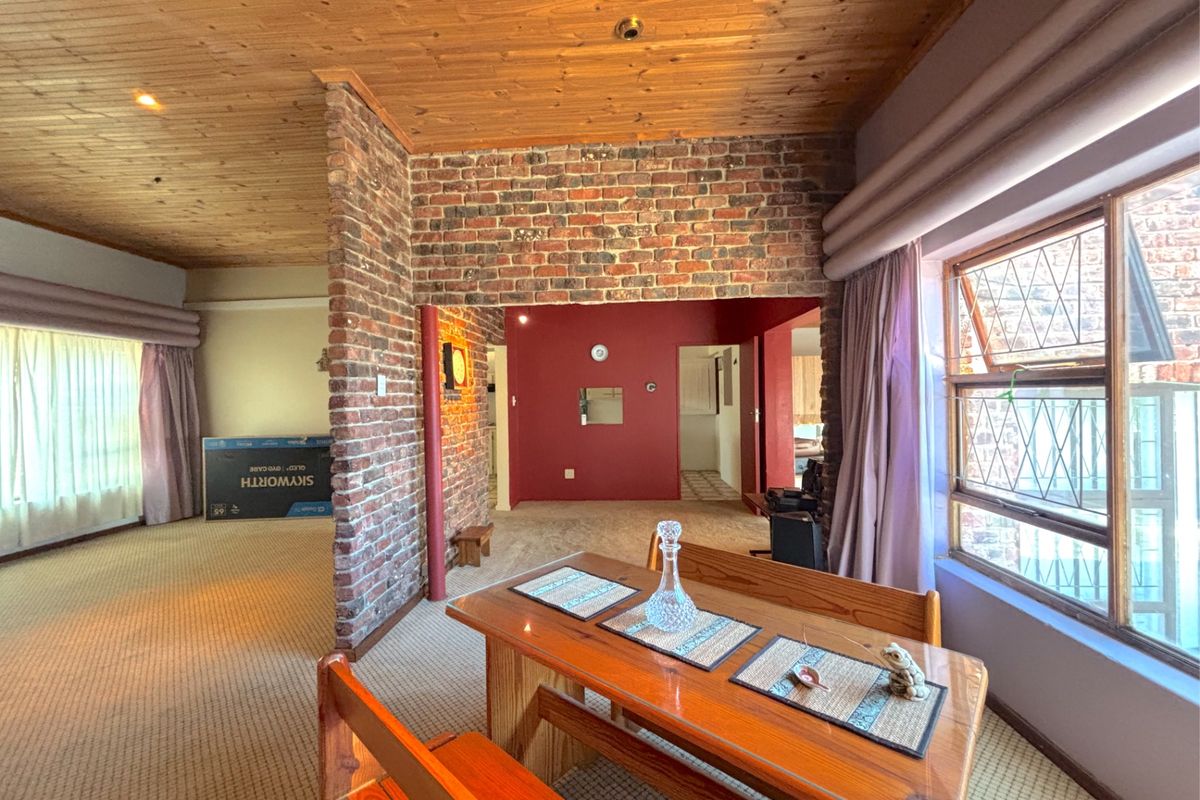 House For Sale In Port Elizabeth - Photo 4